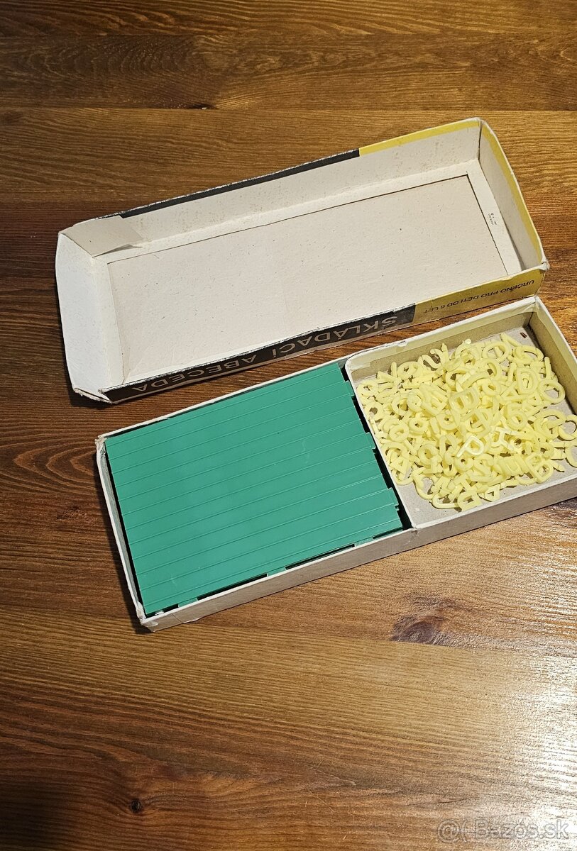 Retro Abeceda skladacia hra - 4