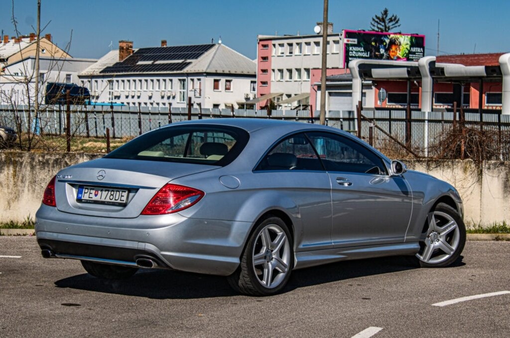 Mercedes-Benz CL 500 V8 - 4