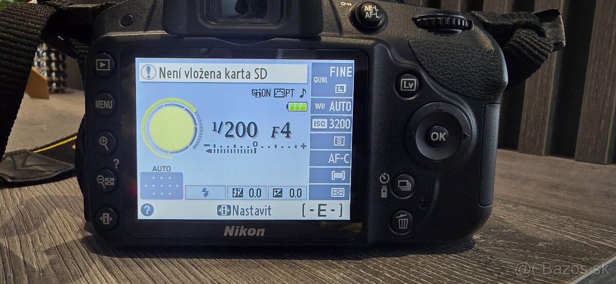 Predám NIKON D3300 - 4