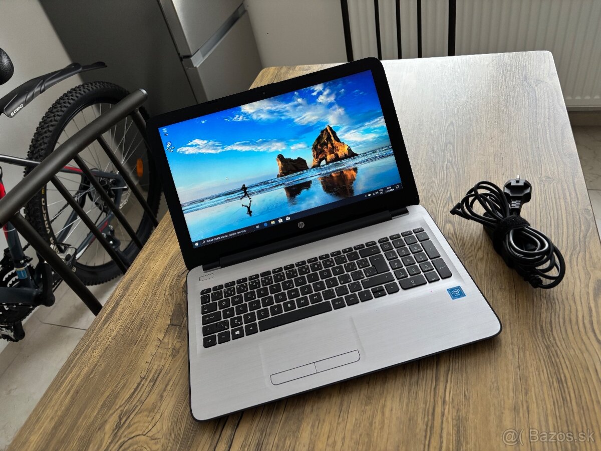 HP/Notebook/4GB RAM DDR4/500GB SSHD/Intel HD 2GB Grafika - 4