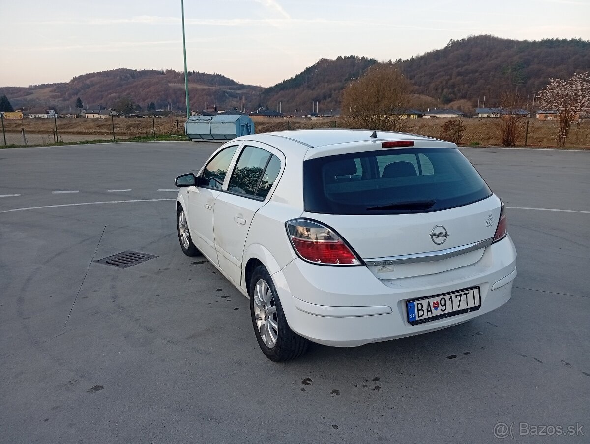 Opel Astra H 1.4 - 4