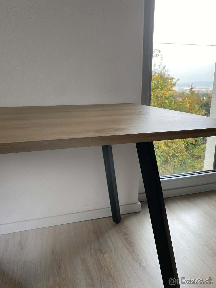 Jedálenský stôl - 4