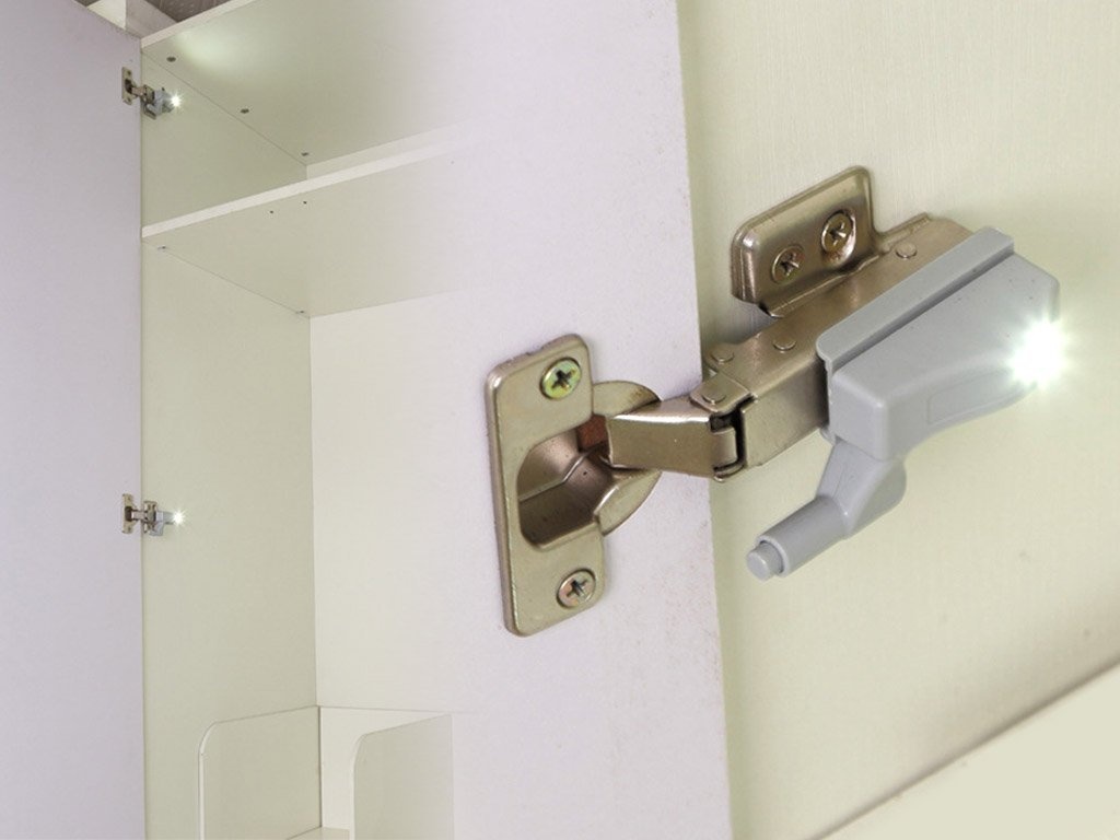 Automatické LED osvetlenie na pánty do skrine - 4