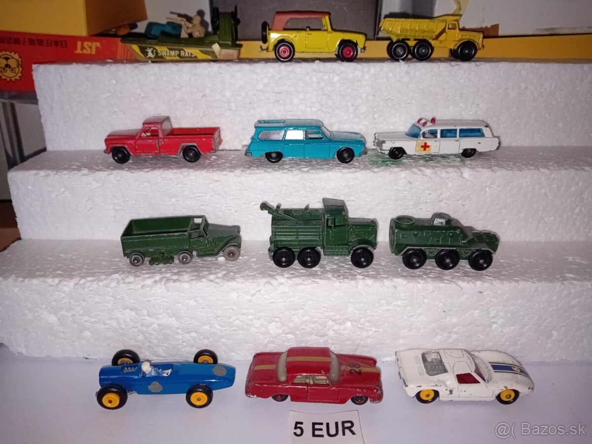 Matchbox RW Corgi Husky a ine - 4