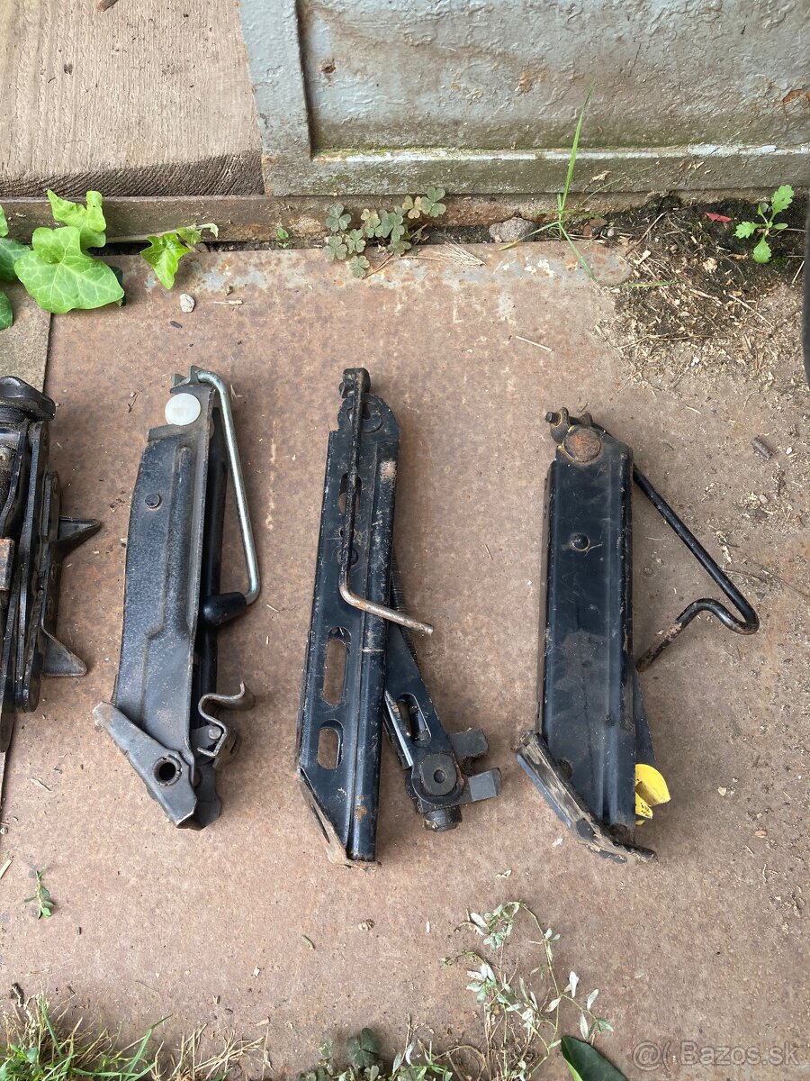 Zdviháky, ťažné oká, kľúče - 4