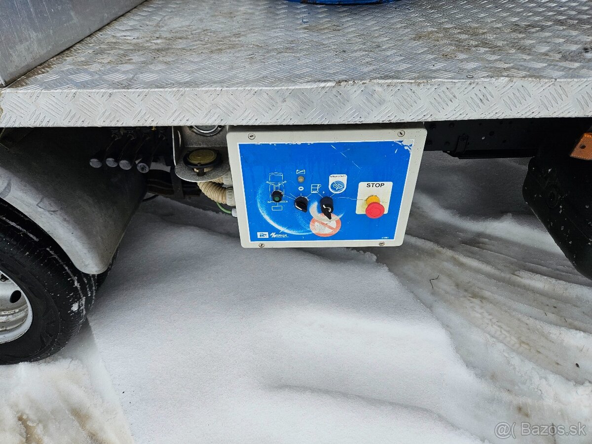 Montážna plošina 19m - 4