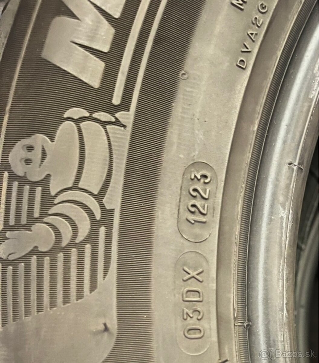 215/65 r17 letné Michelin - 4