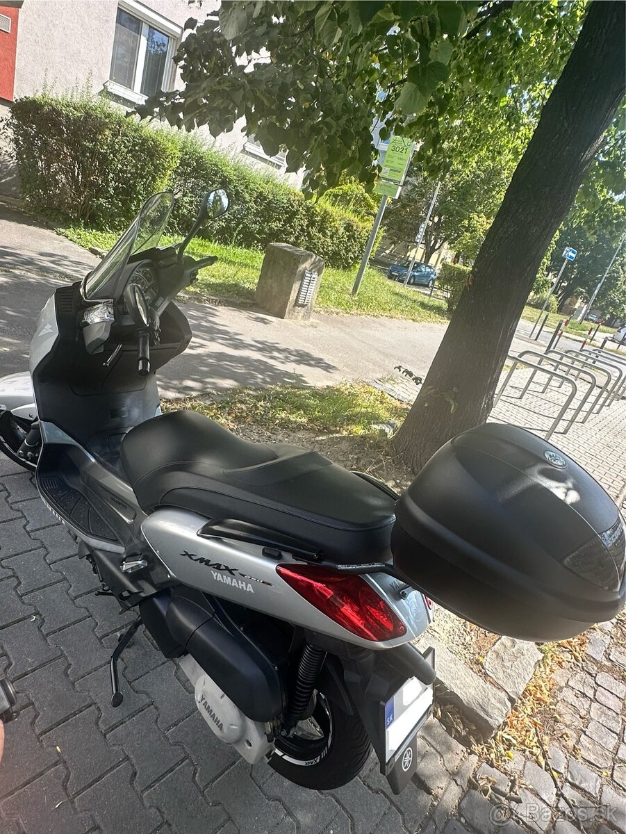 Yamaha XMax 250i - 4