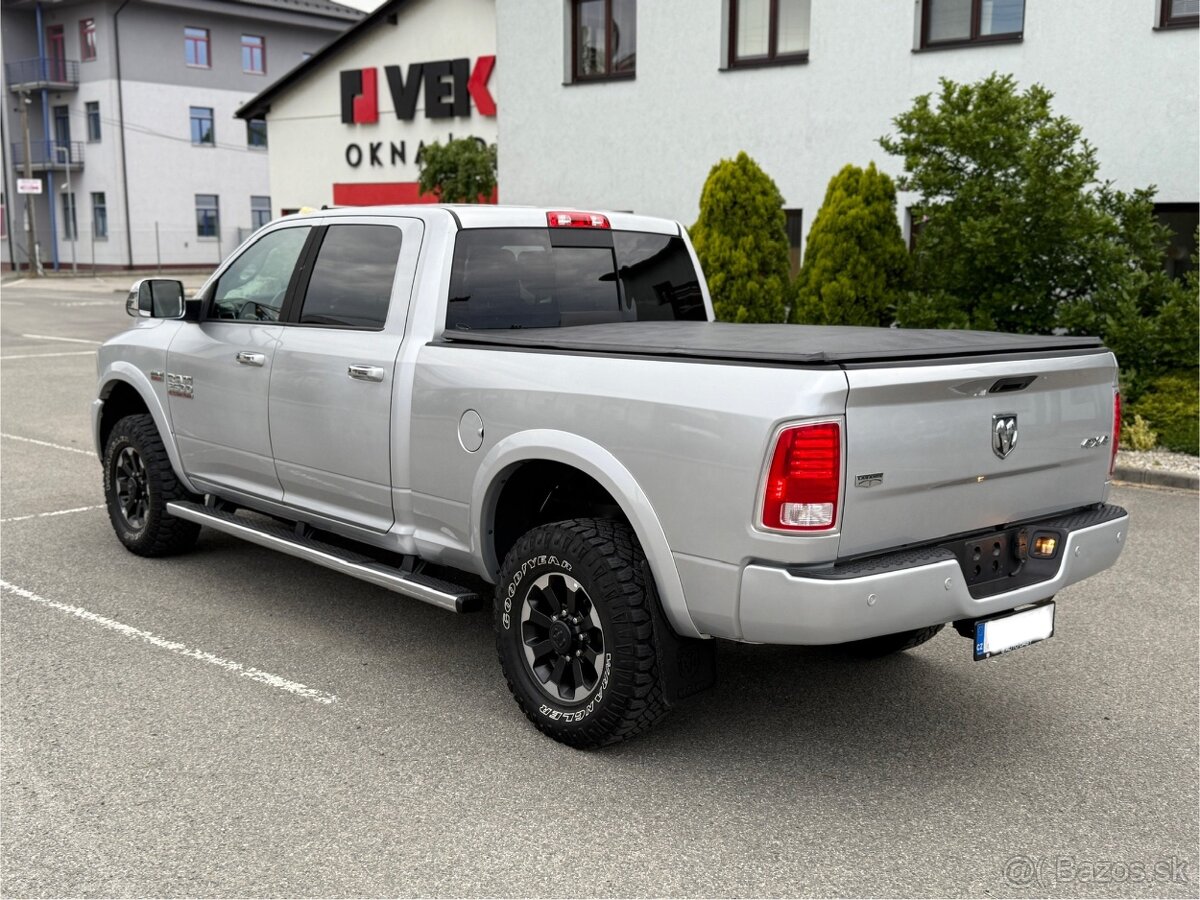 Dodge RAM 2500 HEAVY DUTY 6.4 V8 HEMI –Laramie—2016–