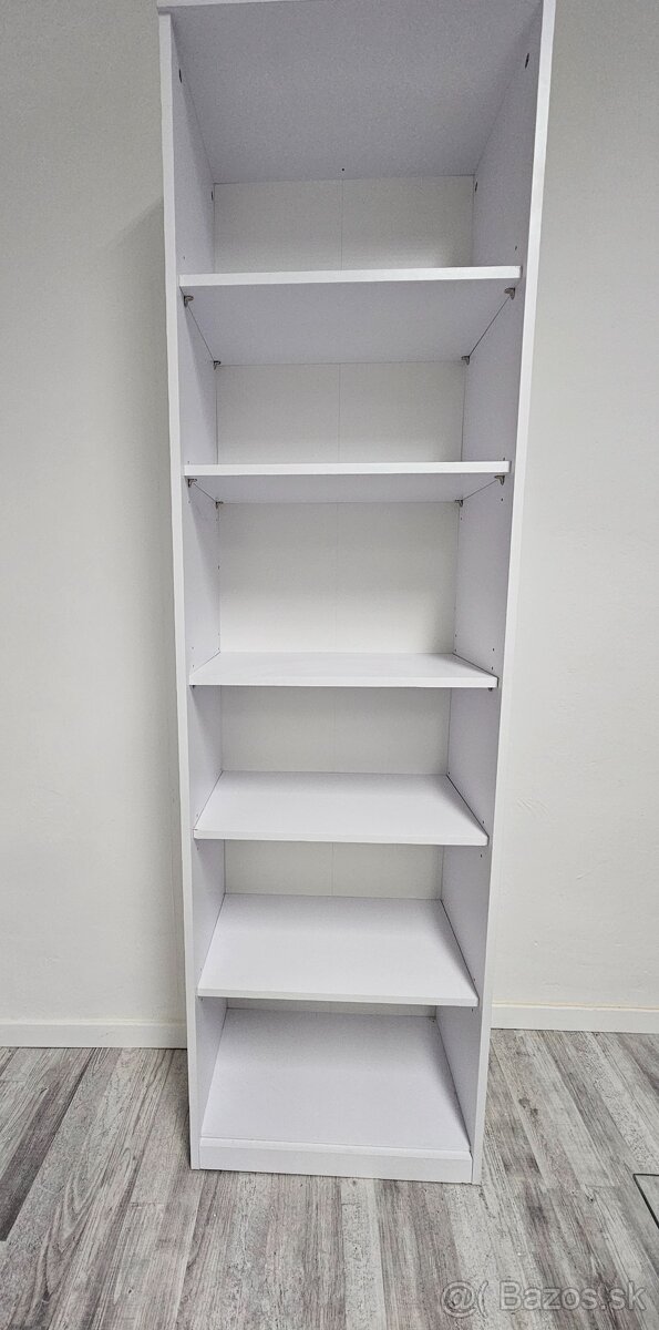 Písacie stoly, kancelárske stoličky, skrinky, gauč, stolík - 4