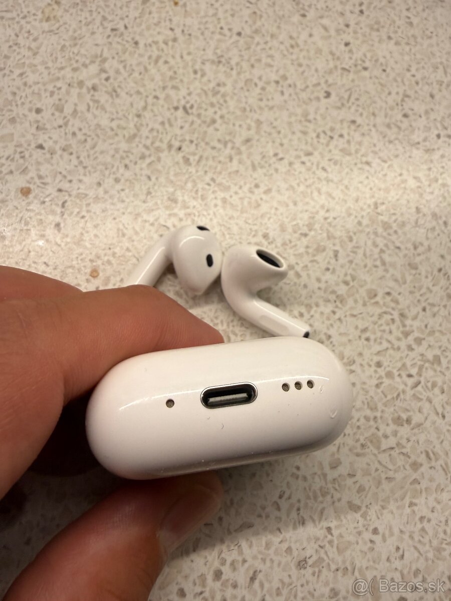 Predám Apple AirPods 4 s aktívnym potlačením hluku - 4