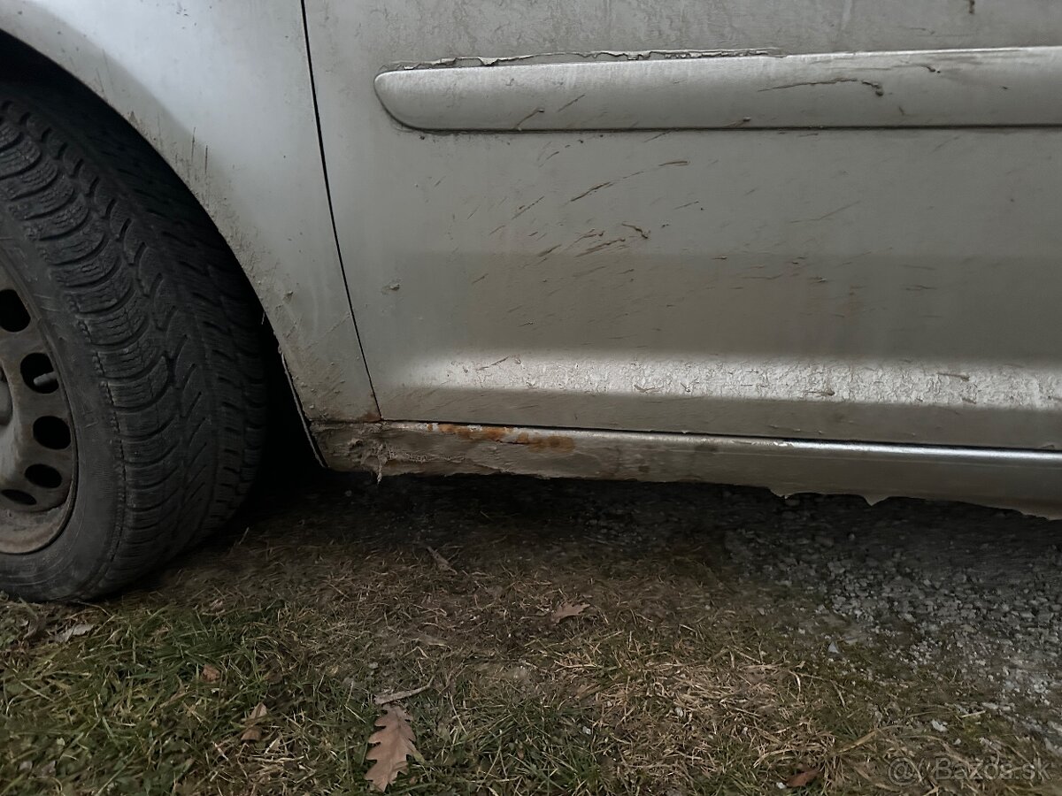 Volkswagen Touran 2.0 Tdi - 4