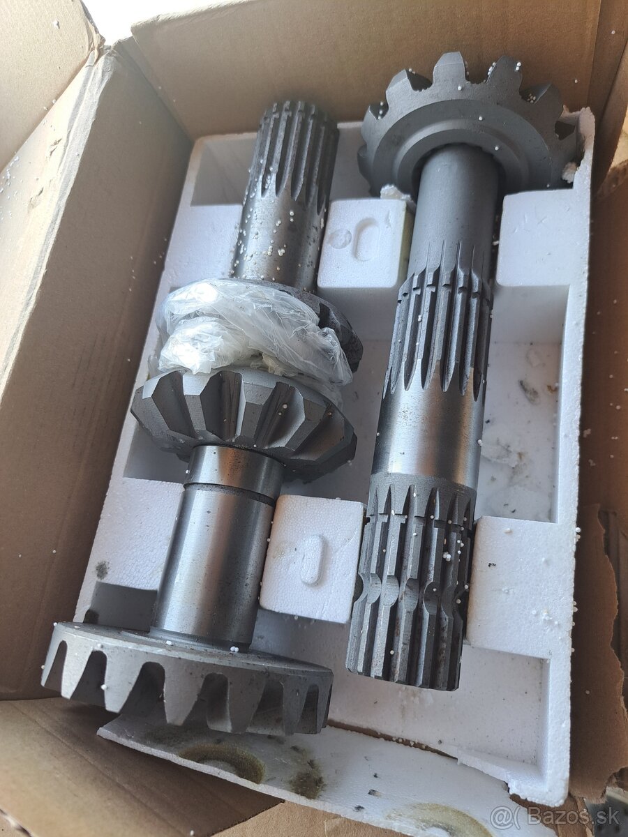 Claas vnutro prevodovky - 4