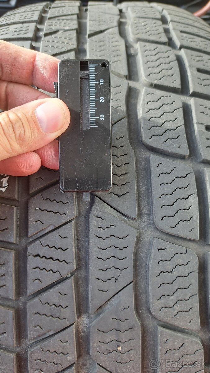 Predam 2KS zimne pneu Continental Ts 830 P - 4