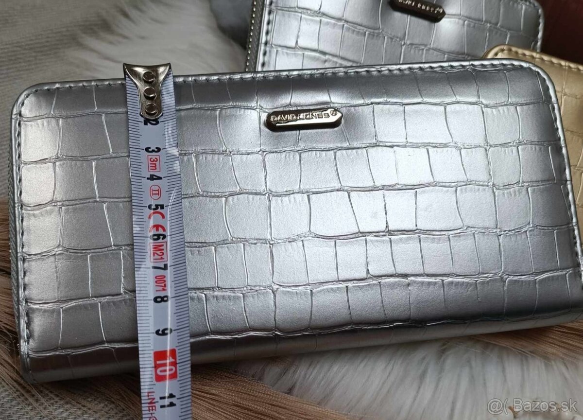 Strieborná peňaženka a - 4