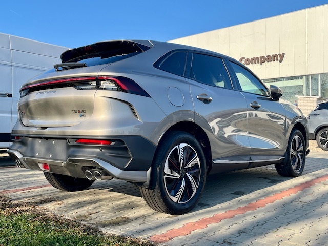 Nový Dongfeng Forthing T5 Evo HEV 1.5 A/T - 4