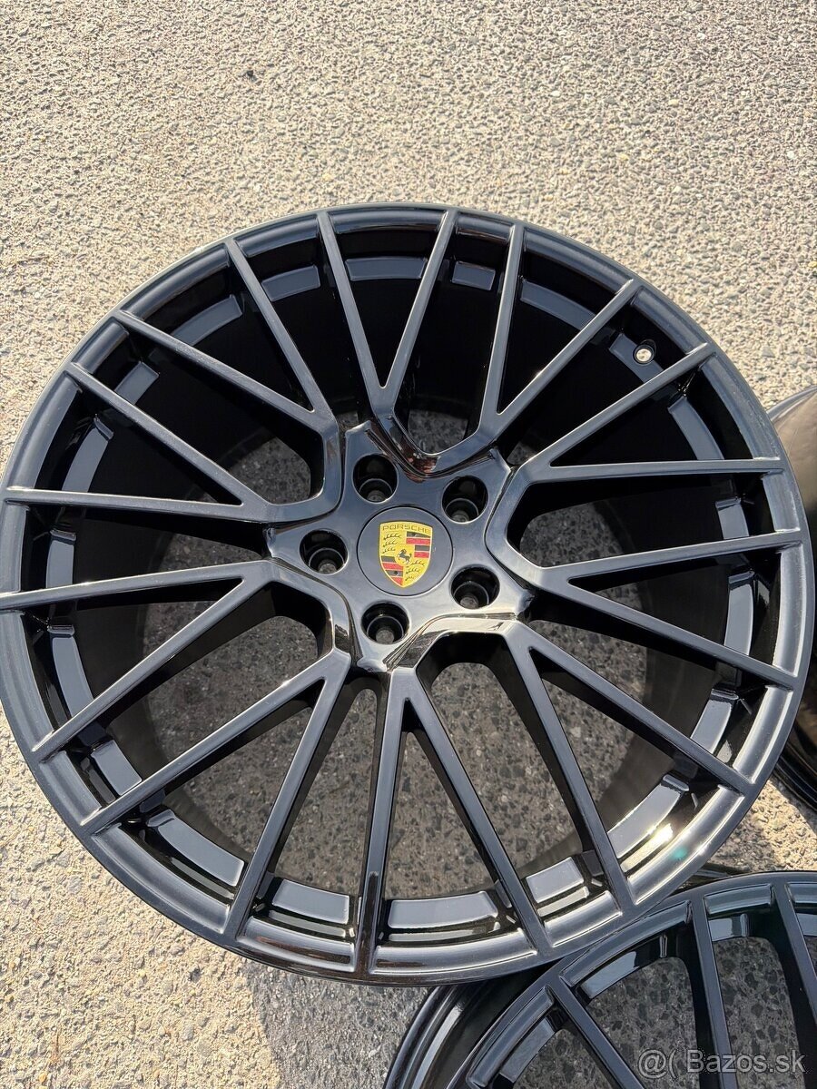 Original Porsche Cayenne Coupe E3 - 22” - 4