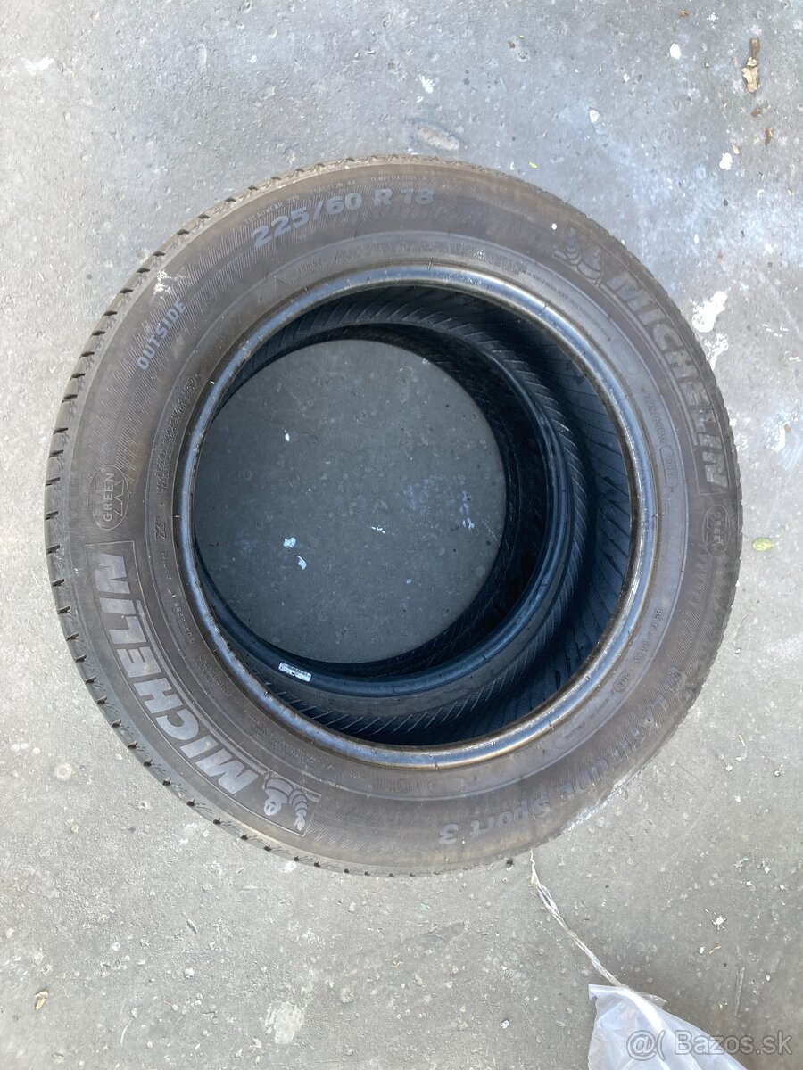 225/60R18 V100 - 4
