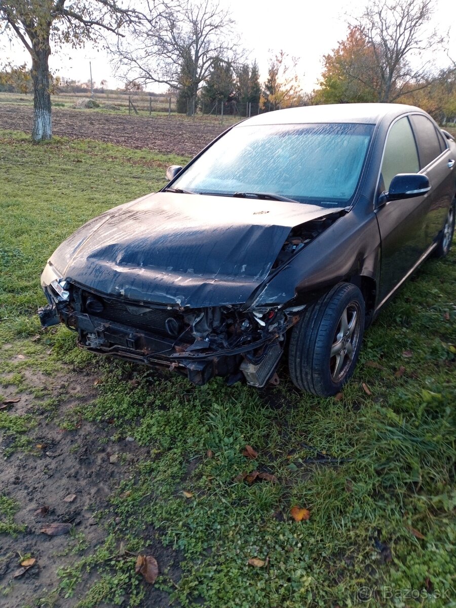 Honda accord g7 2.2i-cdti 2005 na náhradné diely - 4