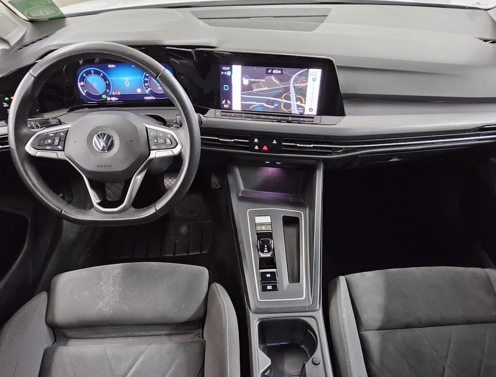 Volkswagen Golf 8 Variant Style 2.0TDI 110kW 2022 DSG LED - 4