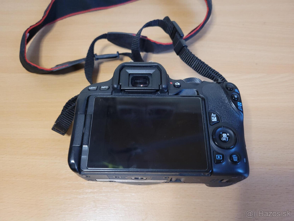 Canon Eos 200D + Canon EF-S 24mm f2.8 + Canon EF 50mm f1.8 - 4