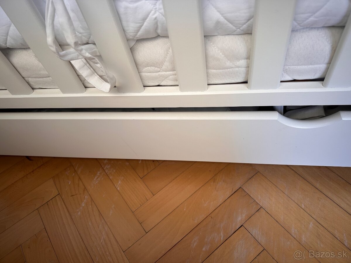 Detska postielka s prislusenstvom - 4