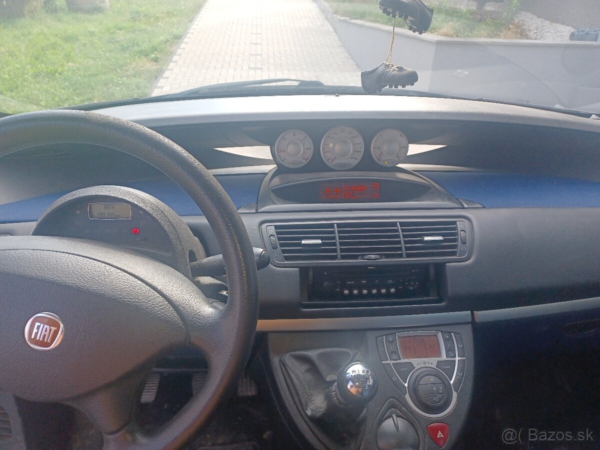 Predam Fiat Ulysse 2.0 JTD,,počet miest 7 - 4