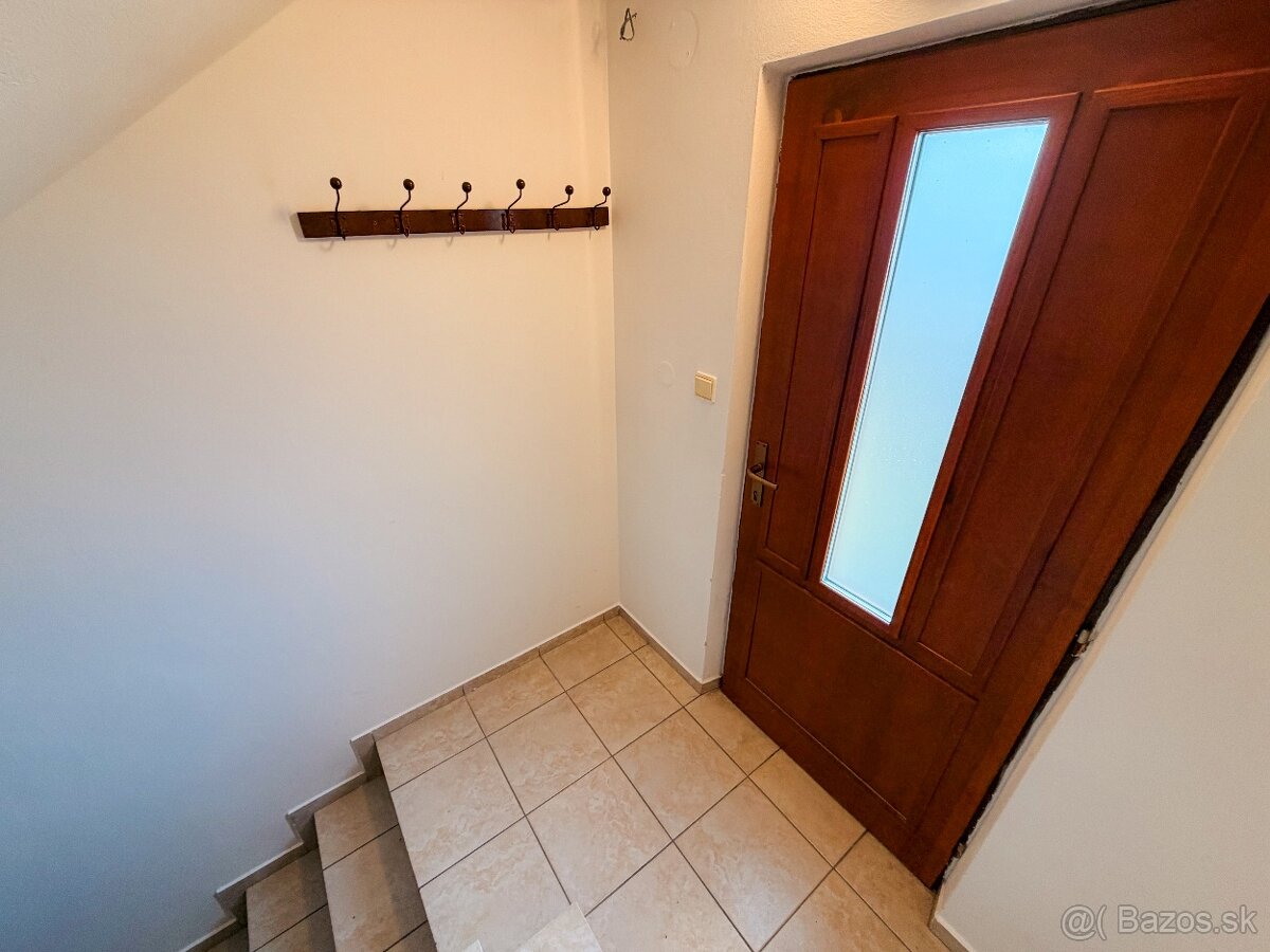 Priestranný dom s veľkorysým pozemkom - 4