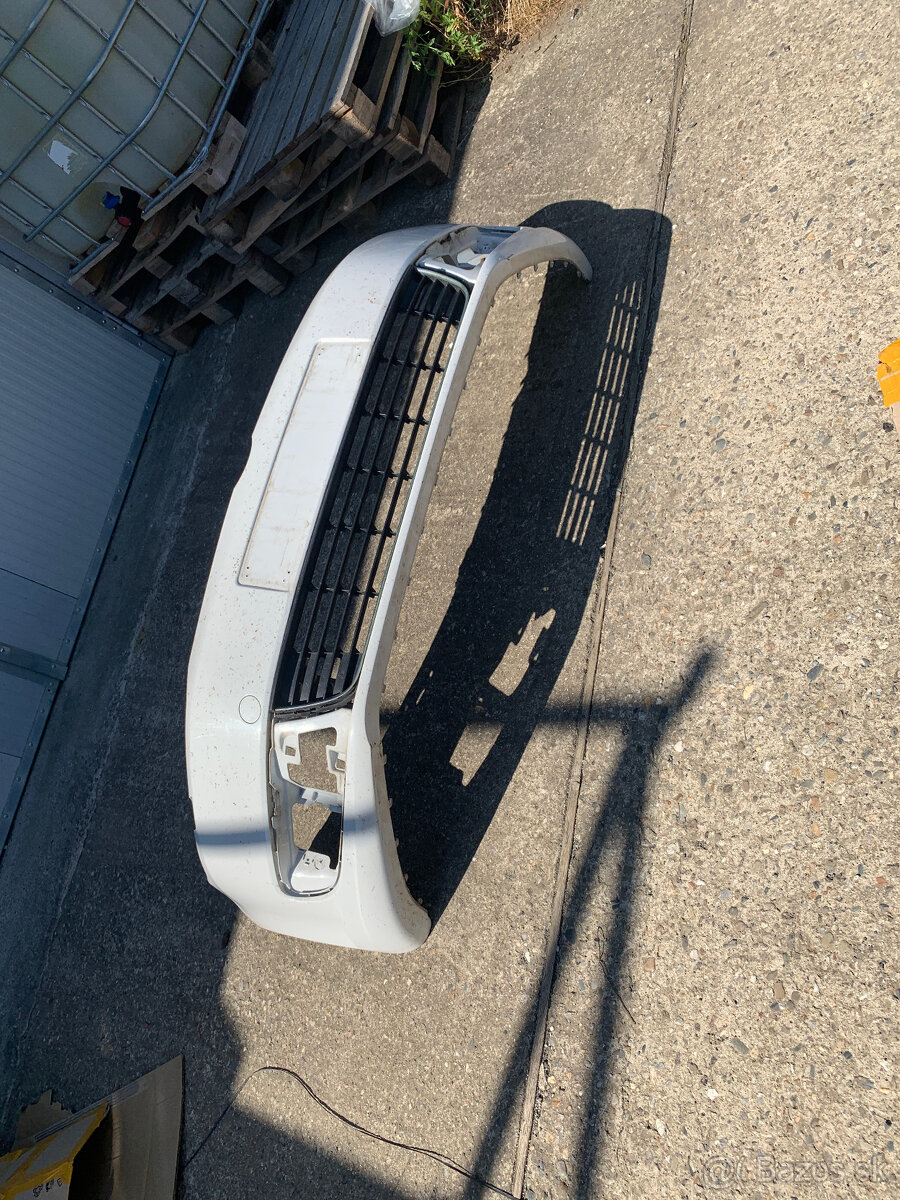 predni naraznik vw touran caddy 10-14 bily - 4