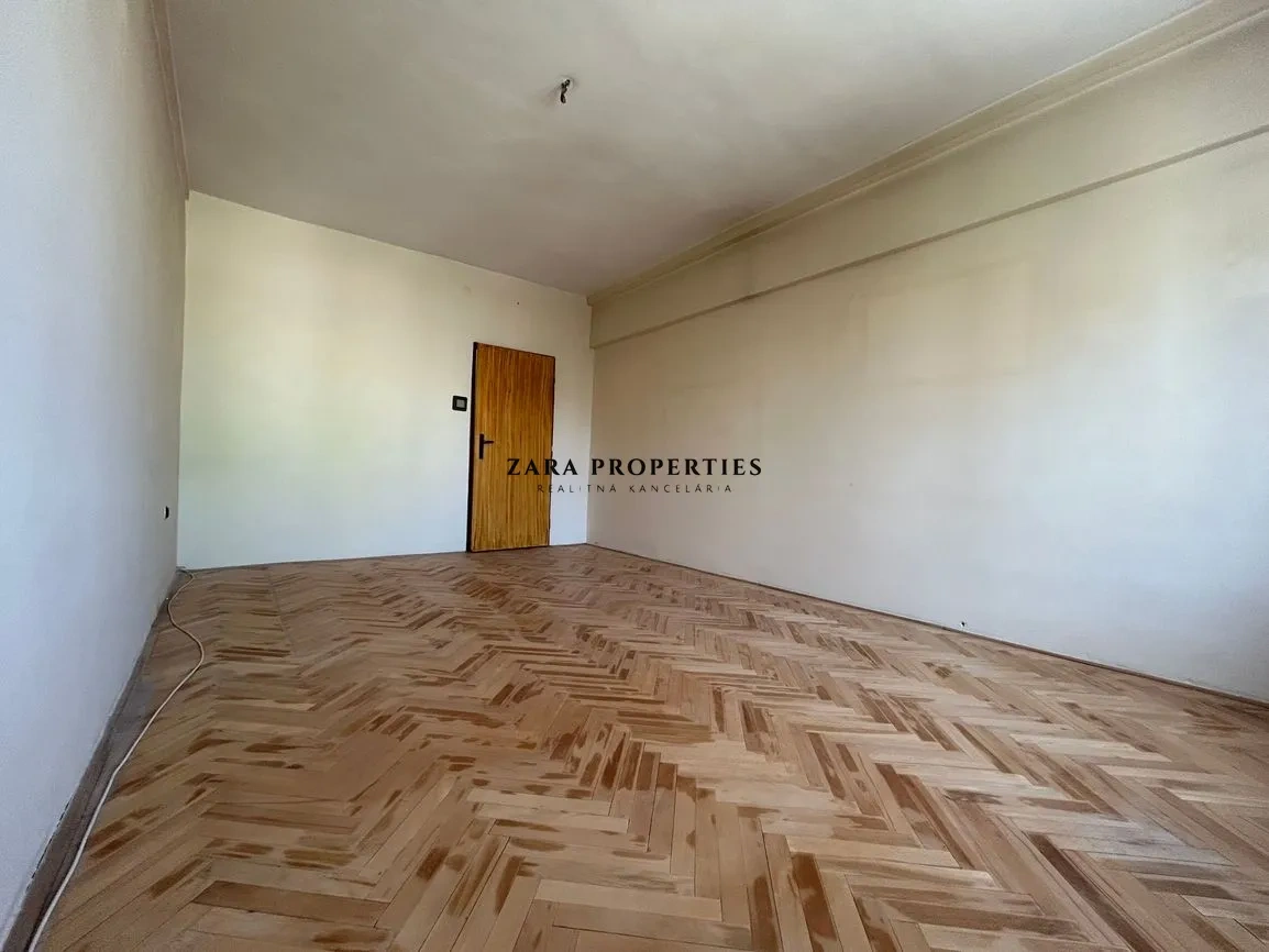 3 izbový byt v TEHLOVEJ bytovke, Púchov - 4