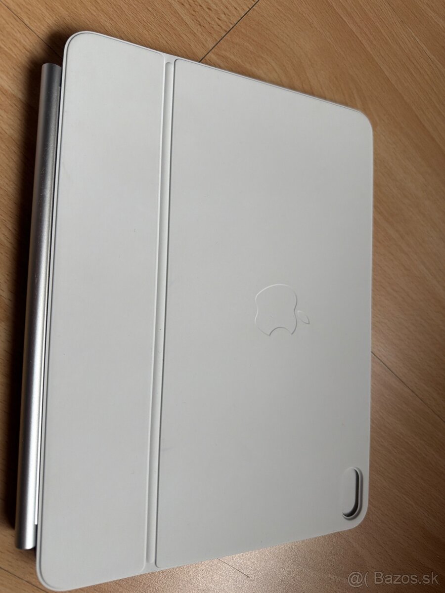 Apple magic keyboard pre iPad air - 4