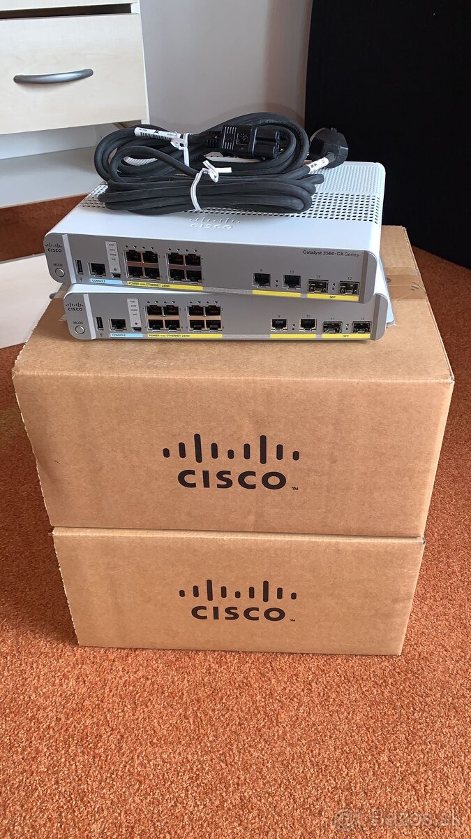 Cisco WS-C3560-CX - 4