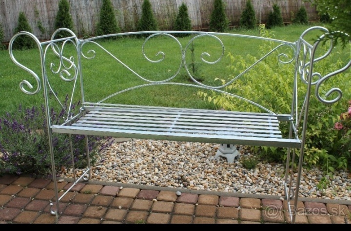 Lavička - 4
