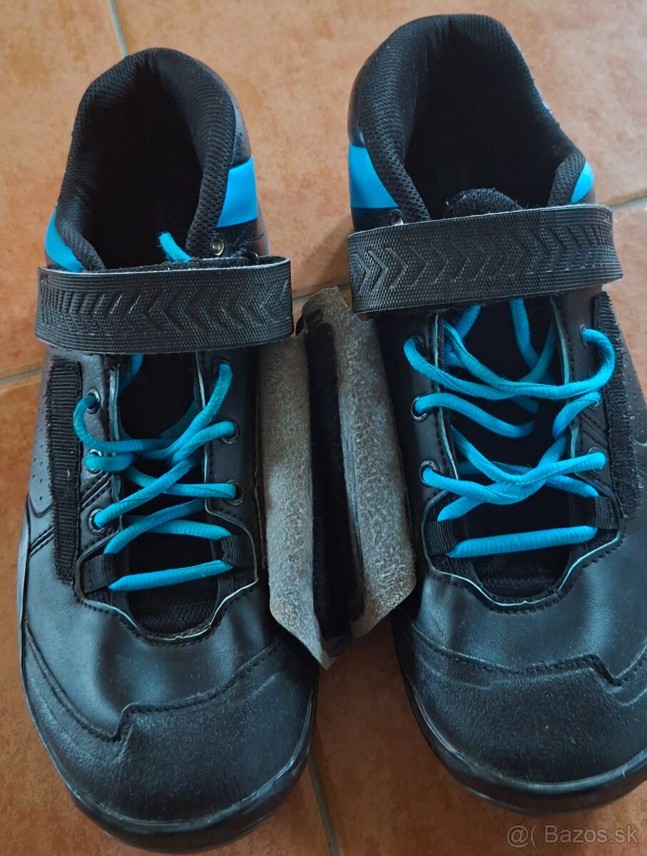 Tretry SHIMANO AM900 EU 44 - 4