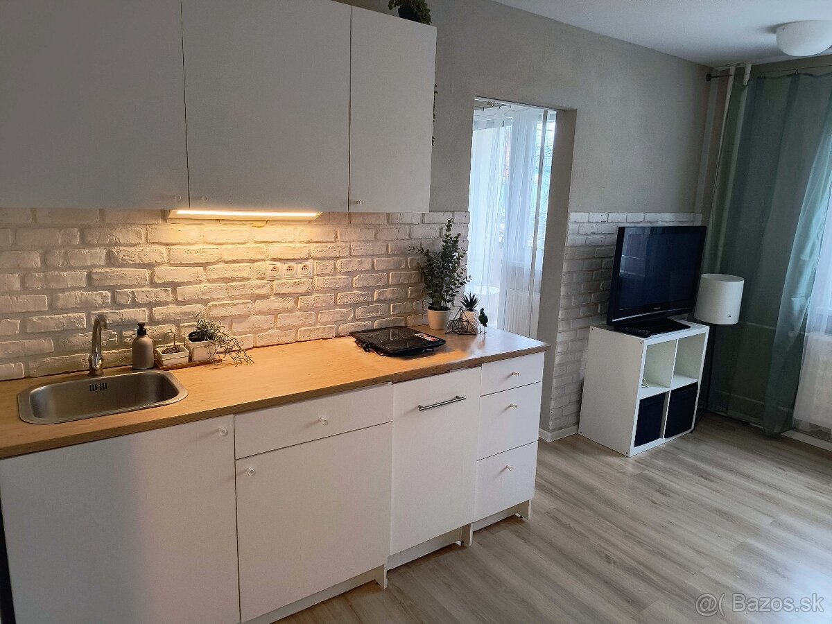 dvojizbový byt vo Vrábloch - 4