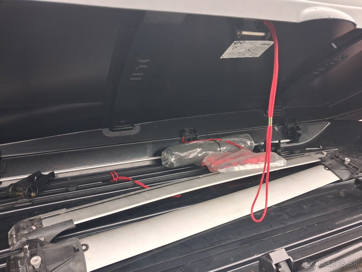 Strešný box YAKIMA - 4