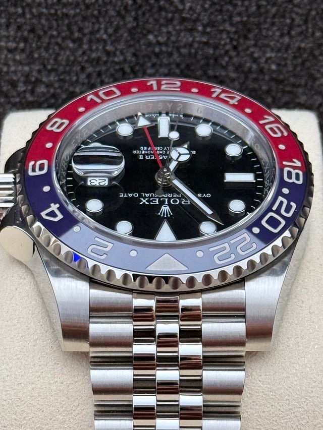 Rolex GMT Master II Pepsi - 4