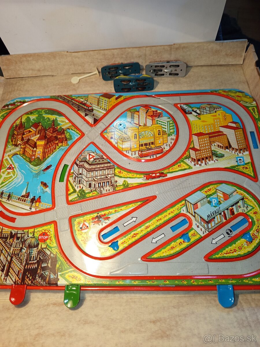 Plechová autodráha - 4