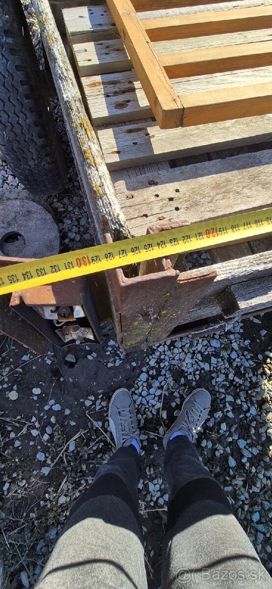 Vlecka za traktor - 4