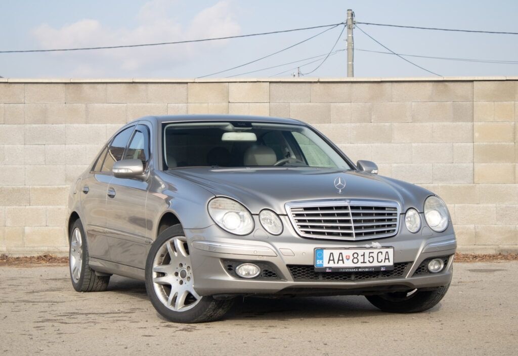 Mercedes E trieda 2006 - 4
