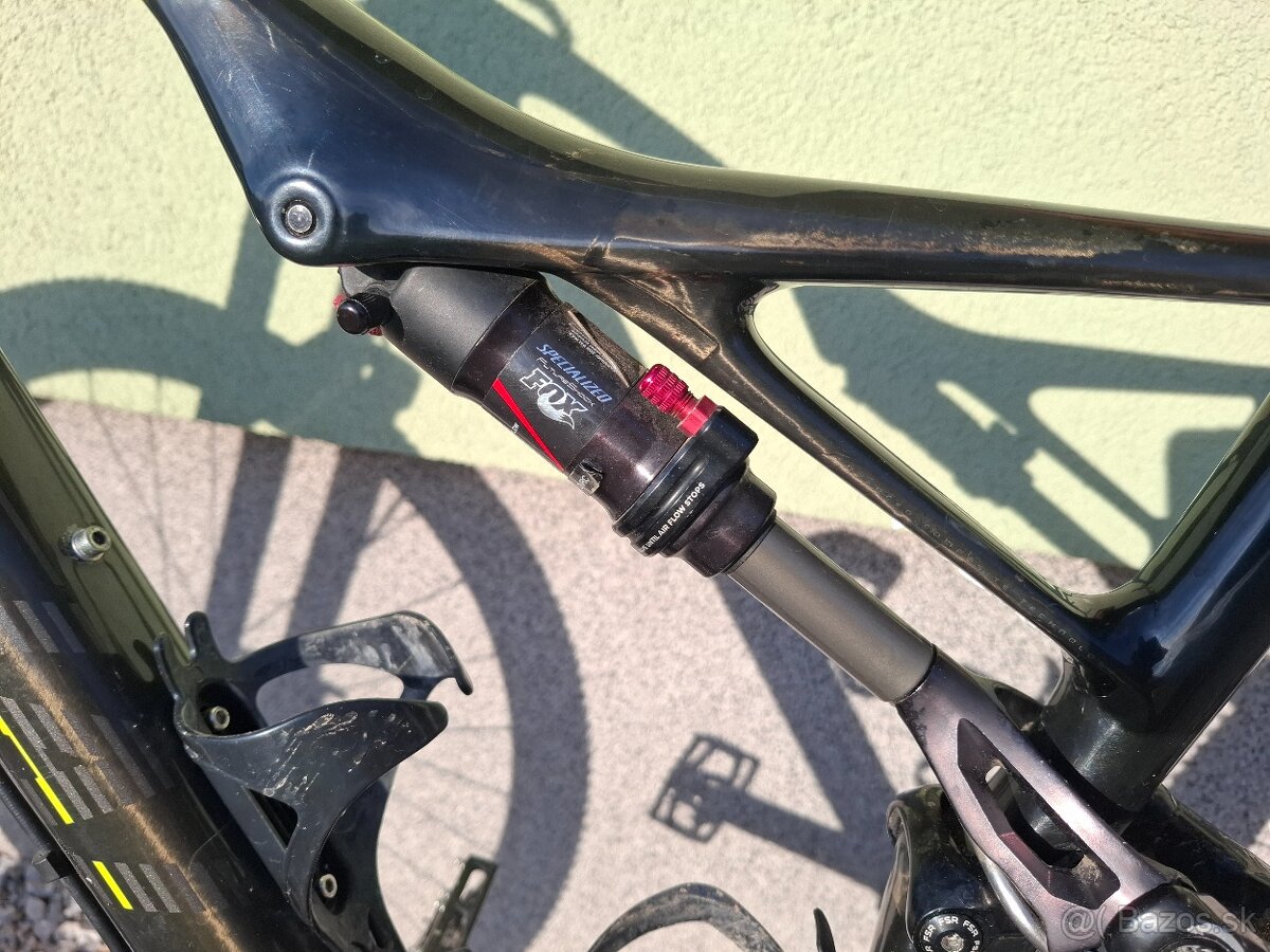 Karbonovy bicykel Specialized L - 4