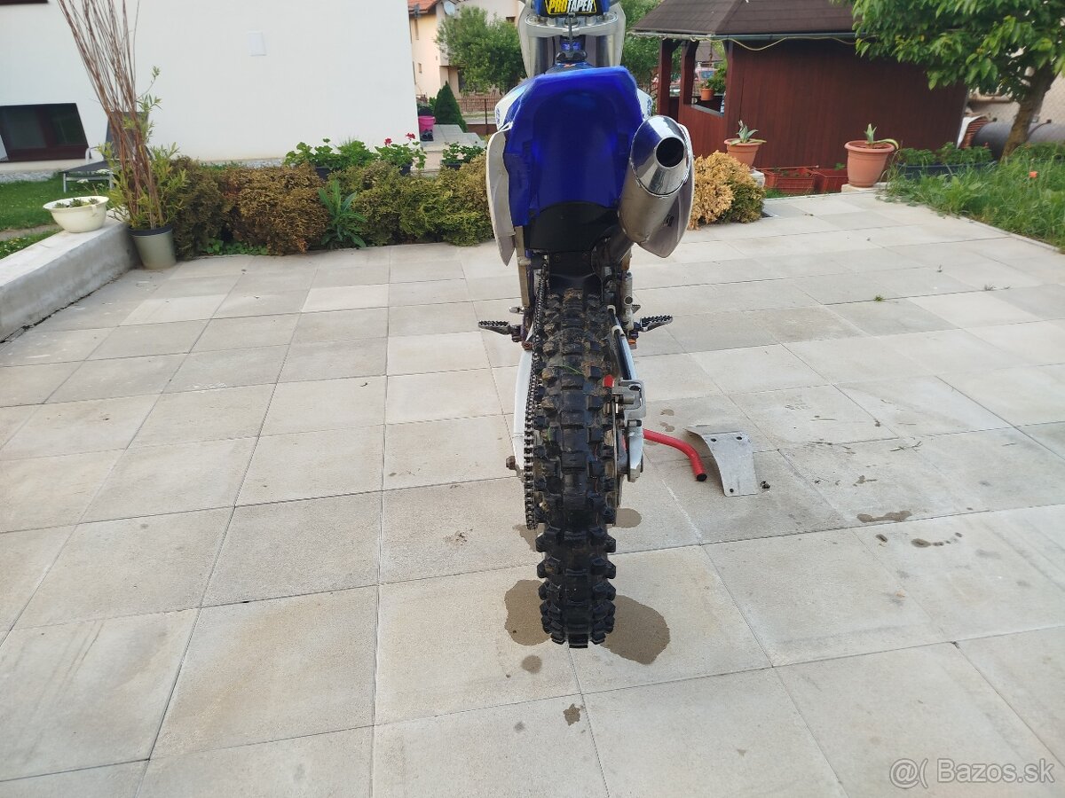 Yamaha YZF 250 Rok výroby 2003