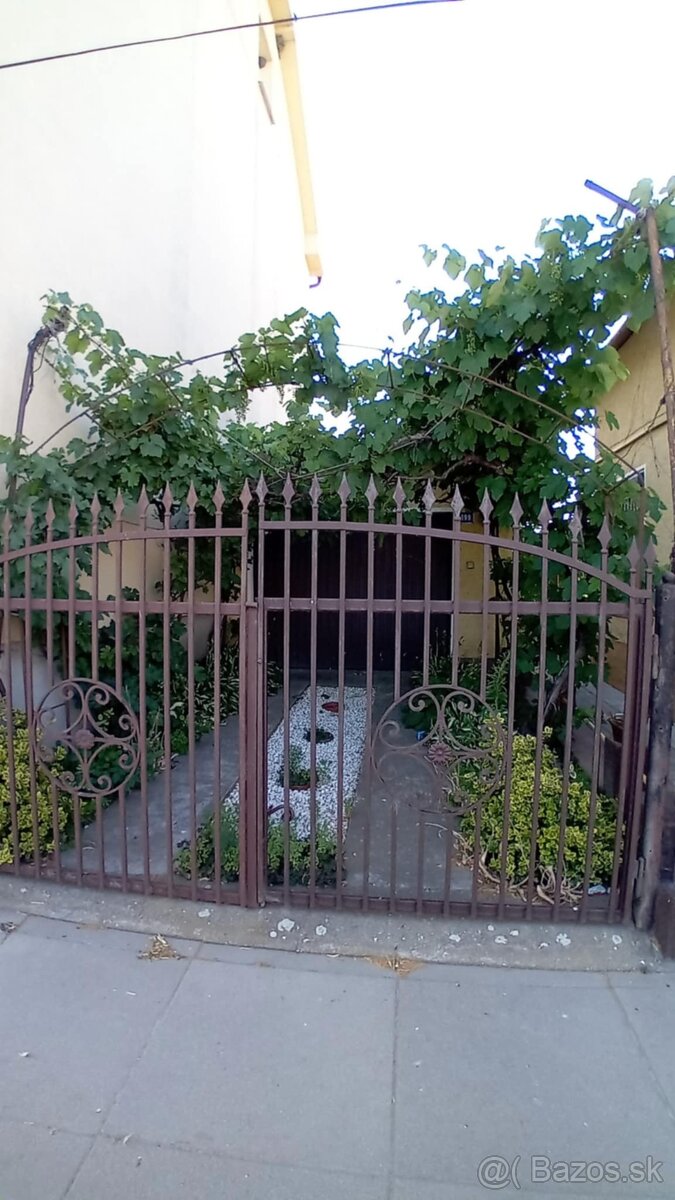 VÝRAZNE ZNÍŽENÁ CENA RODINNÉHO DOMU - 4