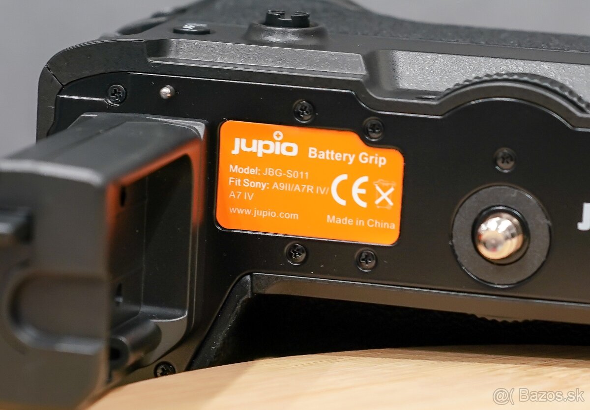 JUPIO JBG-S011 Battery Grip (Sony) - 4