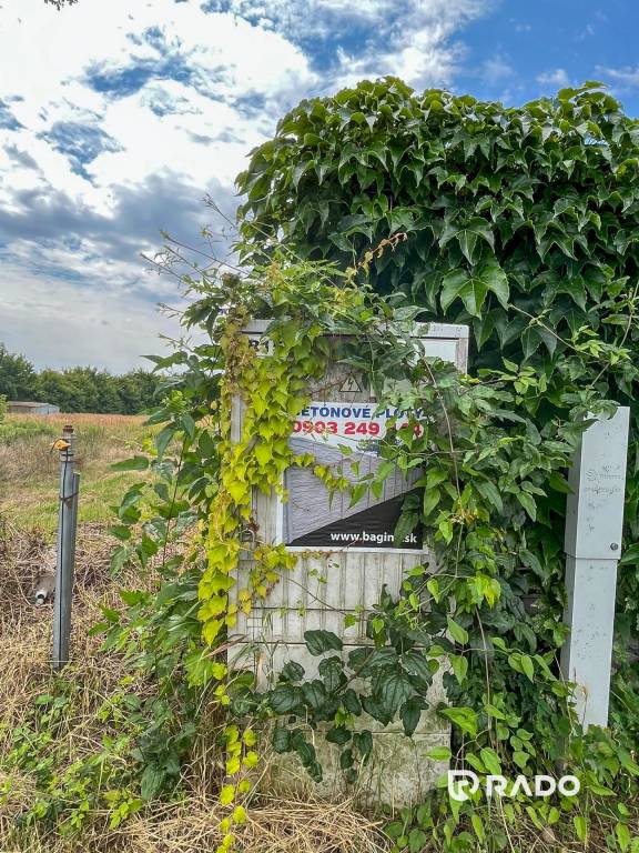 RADO | Stavebný pozemok pre RD | všetky podklady | 528 m² |B - 4
