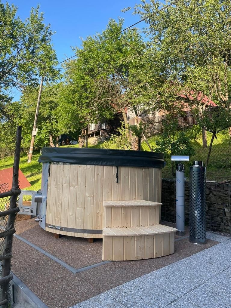 Kupacia kada/ Hottube/ sud - 4