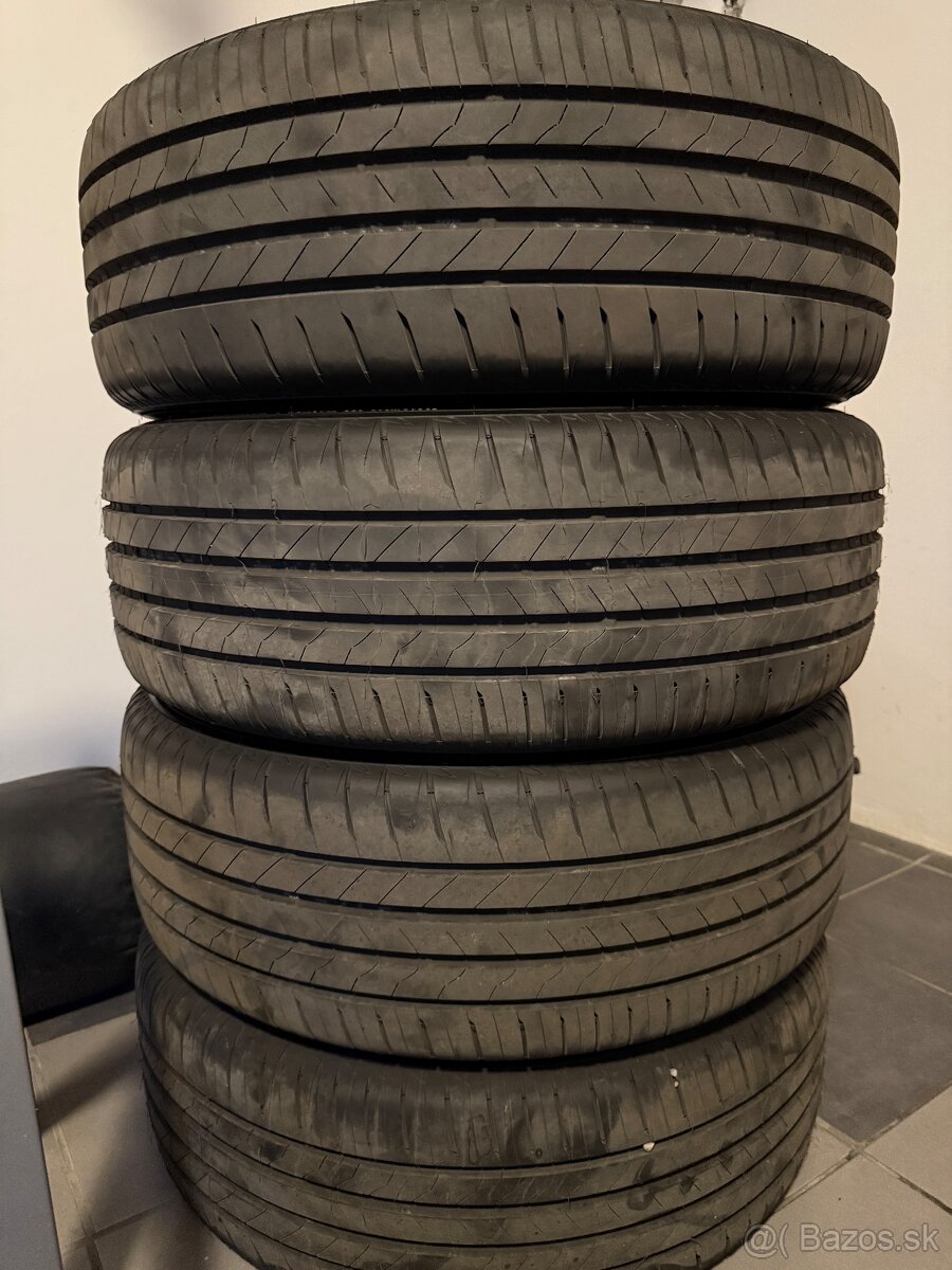Bridgestone Alenza 001 235/50 R20 100V RFT - 4