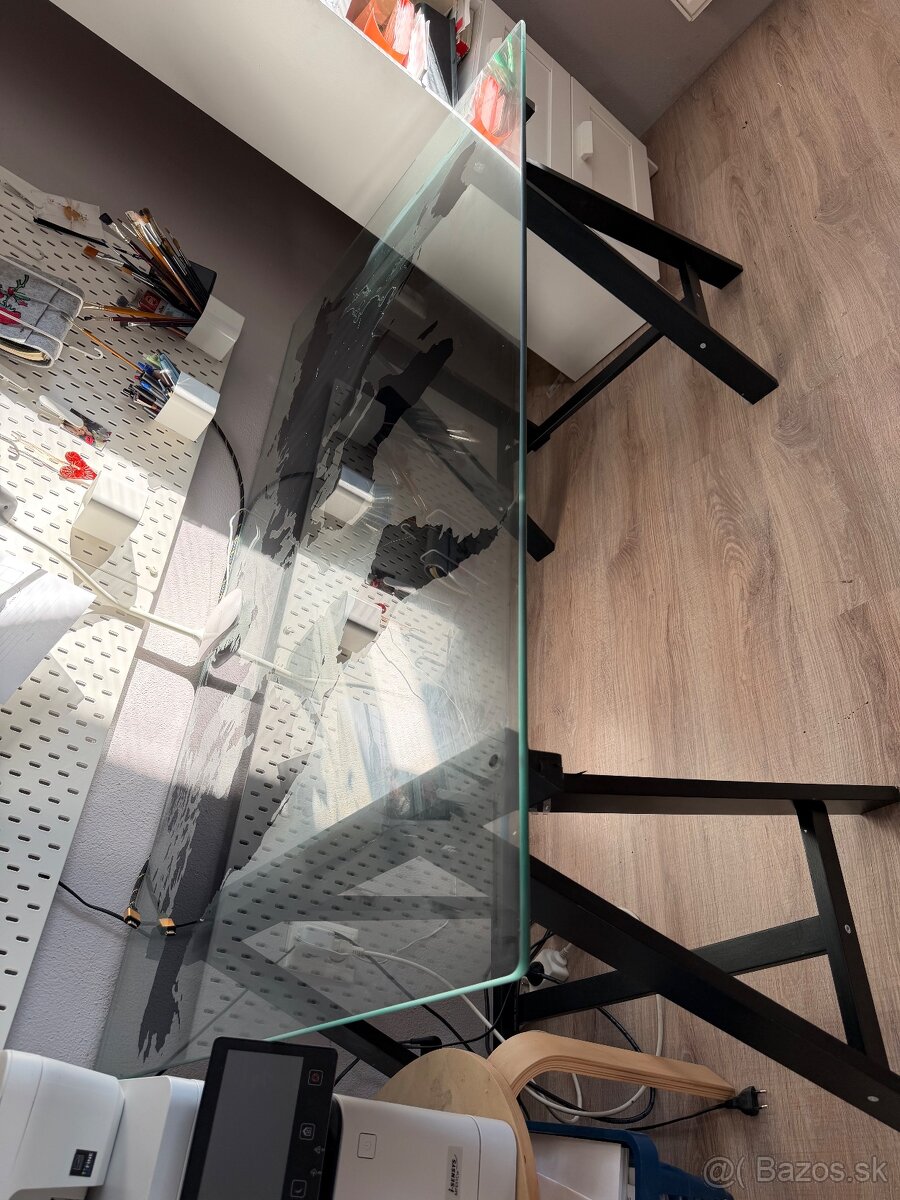Predám pisaci/ jedálenský stol ikea - 4