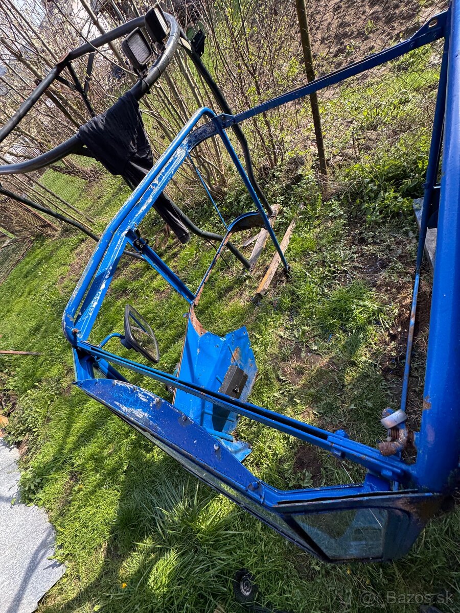 Kabina dvere strecha zetor 3011 - 4