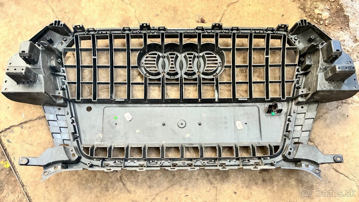 Maska/grill AUDI Q3 8u0853653 - 4